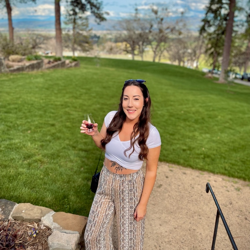 Meet your Posher, Sharon